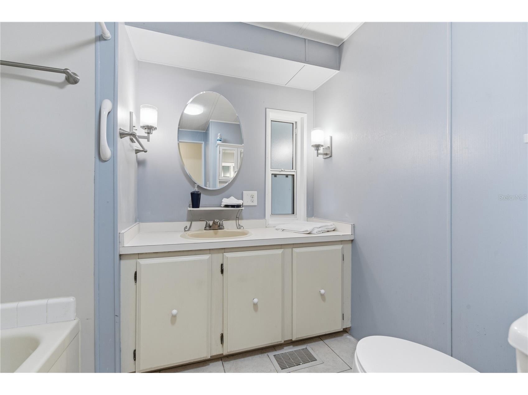 808 53rd Avenue E #246 Bradenton FL 34203 TB8496931 image8