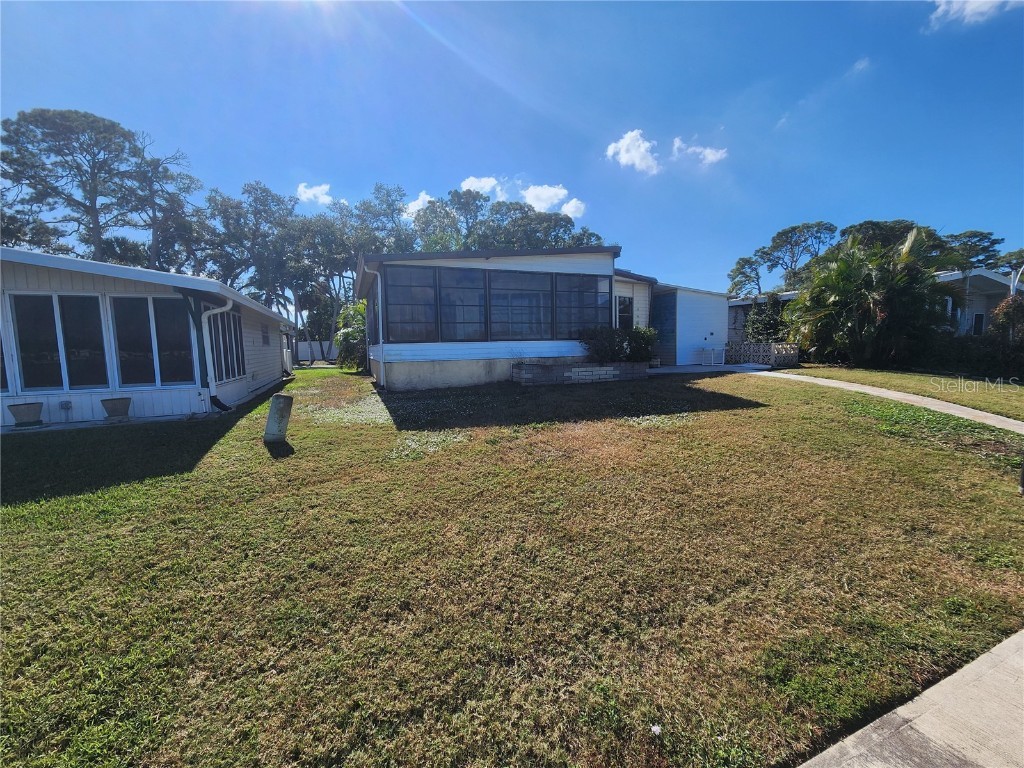 808 53rd Avenue E #301 Bradenton FL 34203 A4673207 image31