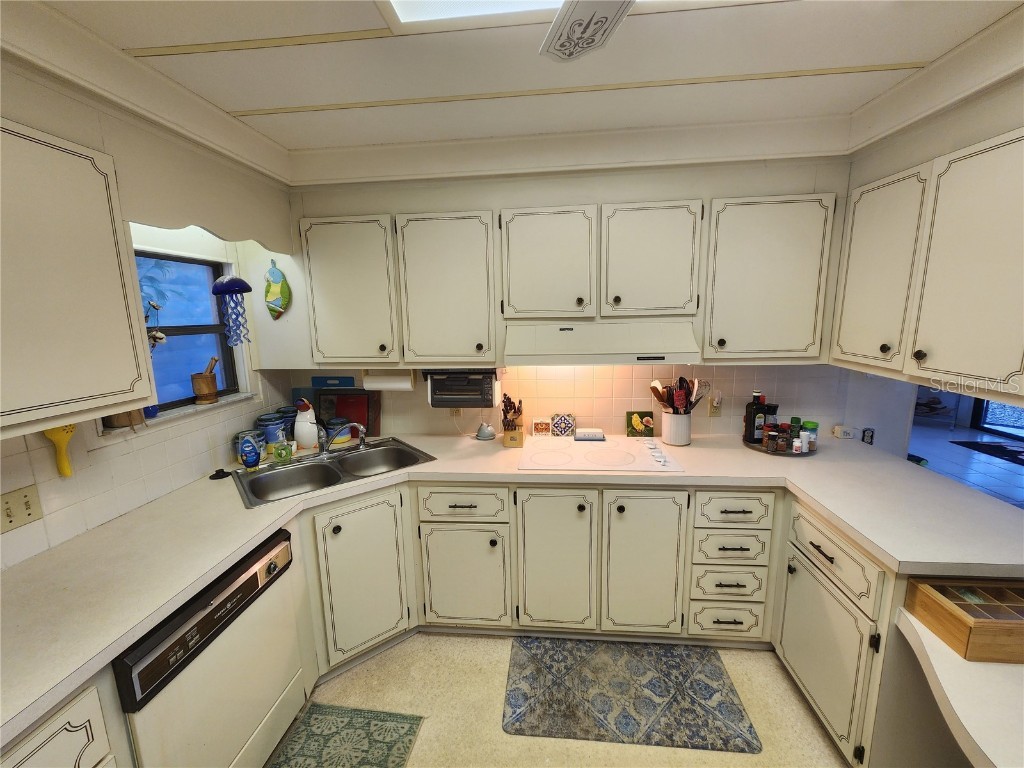 808 53rd Avenue E #301 Bradenton FL 34203 A4673207 image5