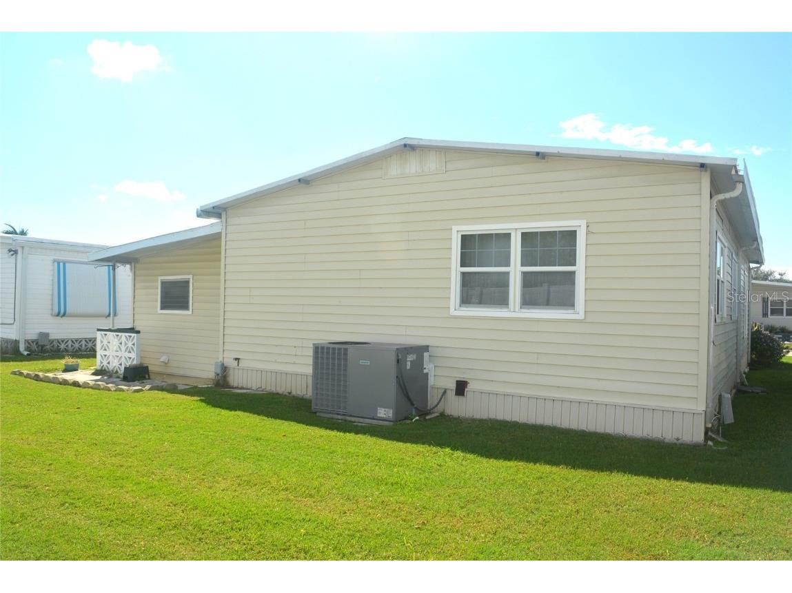 808 53rd Avenue E #9 Bradenton FL 34203 A4666741 image6