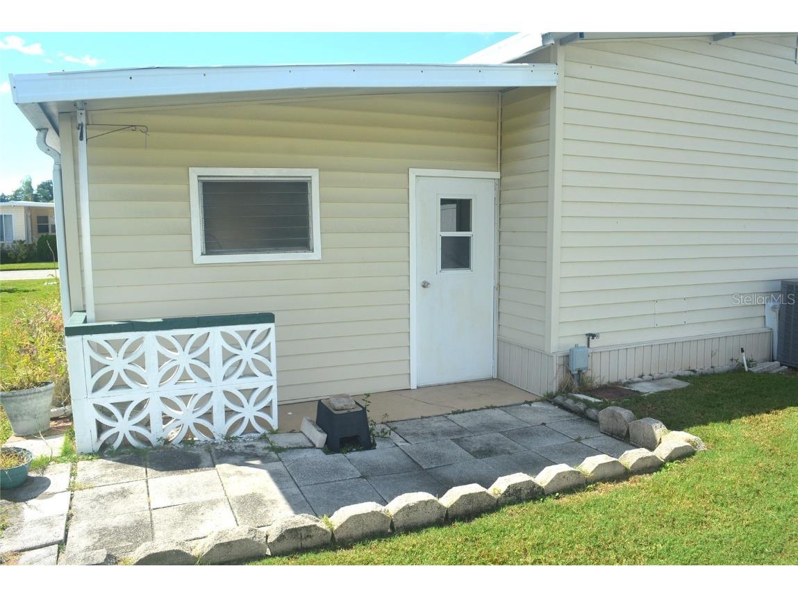 808 53rd Avenue E #9 Bradenton FL 34203 A4666741 image7