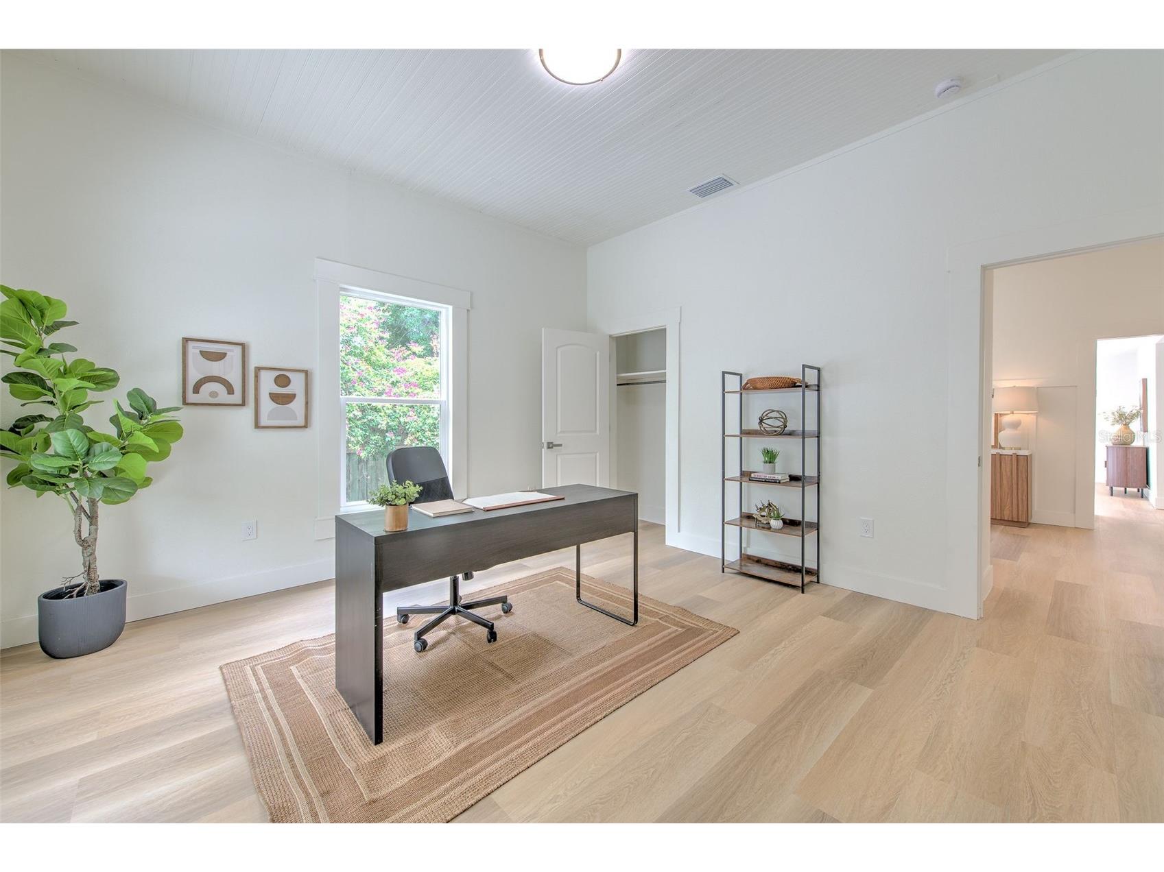 808 7th Street N Saint Petersburg FL 33701 TB8513112 image9