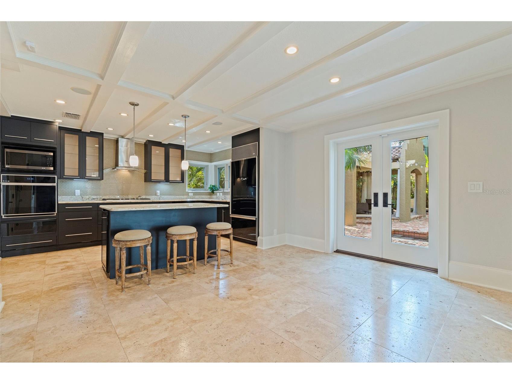 808 Brightwaters Boulevard NE Saint Petersburg FL 33704 TB8452744 image13