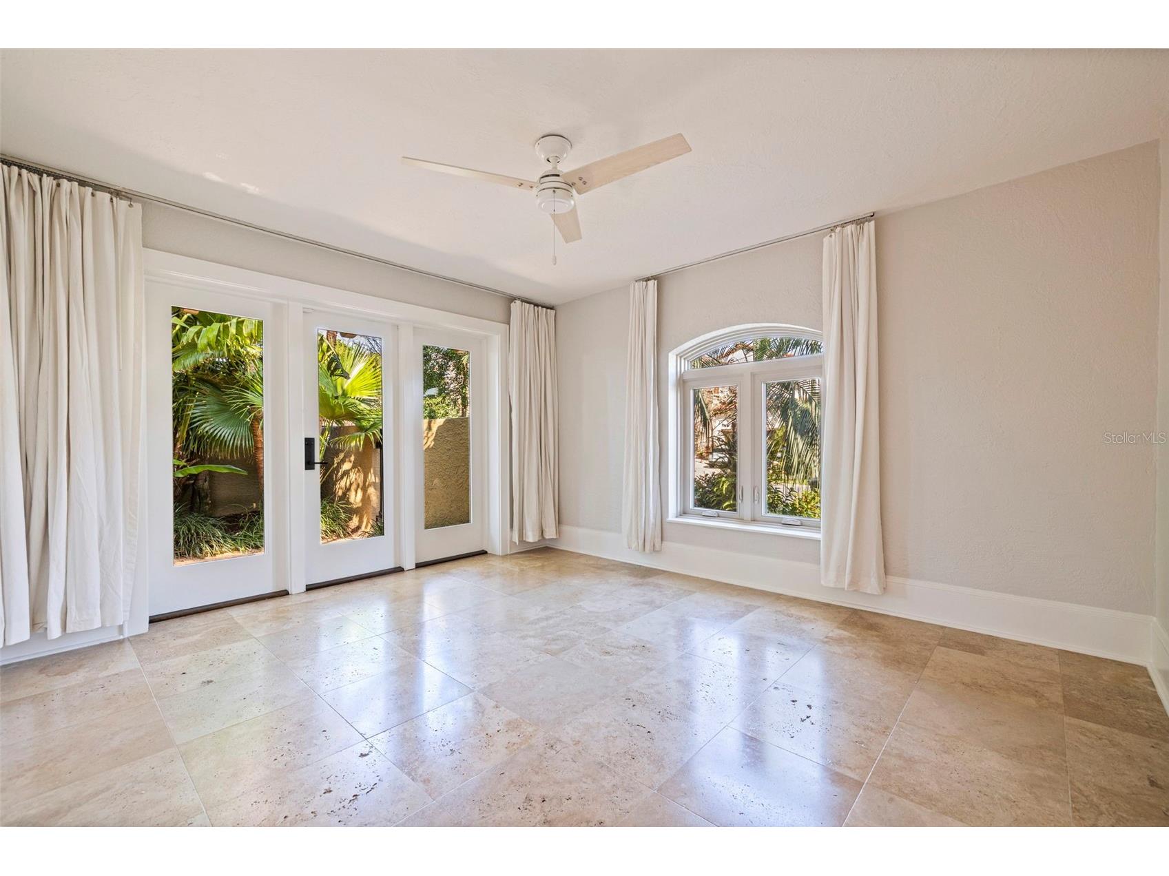 808 Brightwaters Boulevard NE Saint Petersburg FL 33704 TB8452744 image30