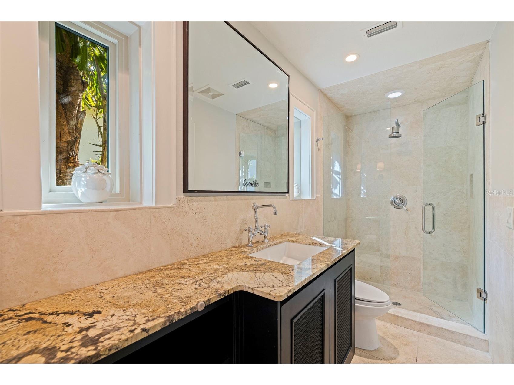 808 Brightwaters Boulevard NE Saint Petersburg FL 33704 TB8452744 image35