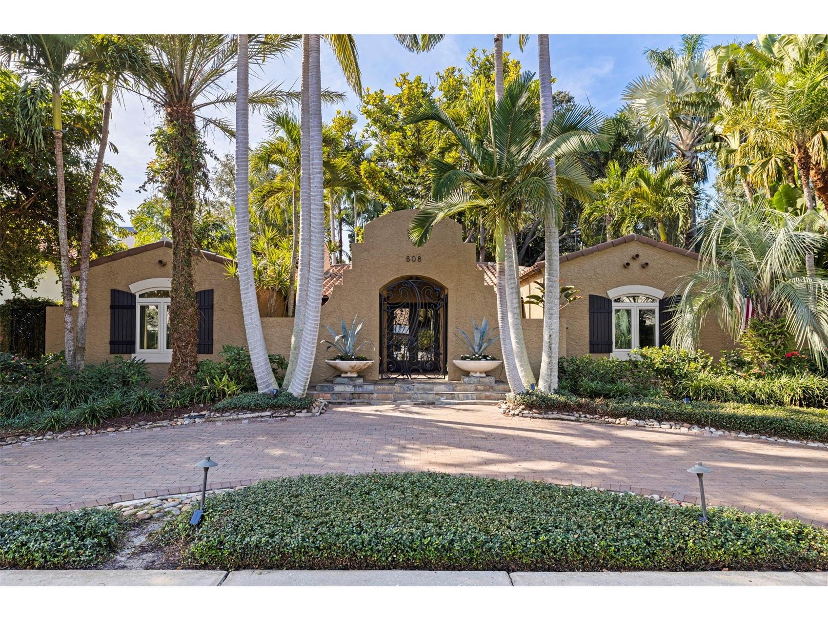 808 Brightwaters Boulevard NE Saint Petersburg FL 33704 TB8452744 image38