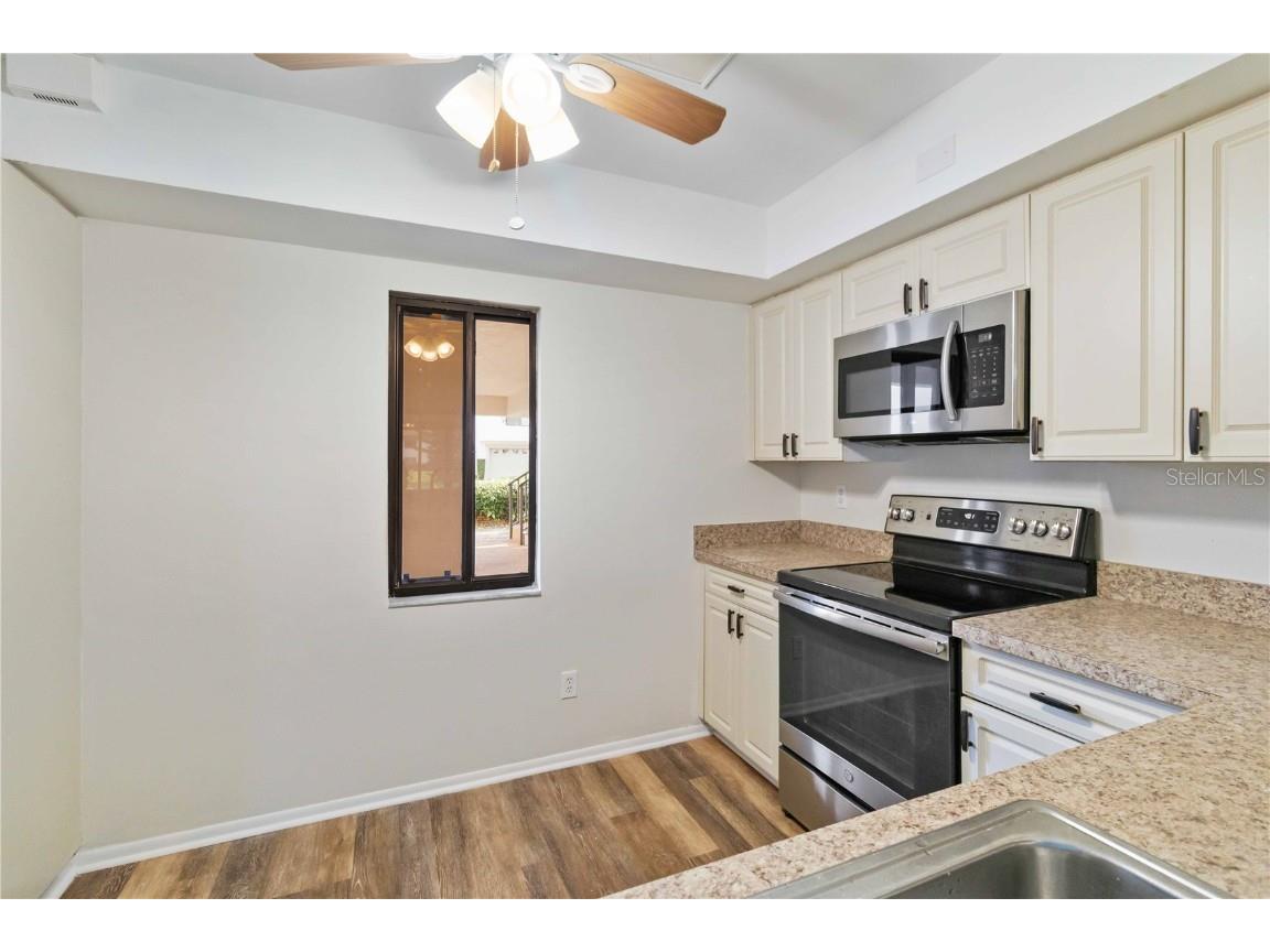 808 Capri Isles Boulevard #111 Venice FL 34292 N6140813 image11