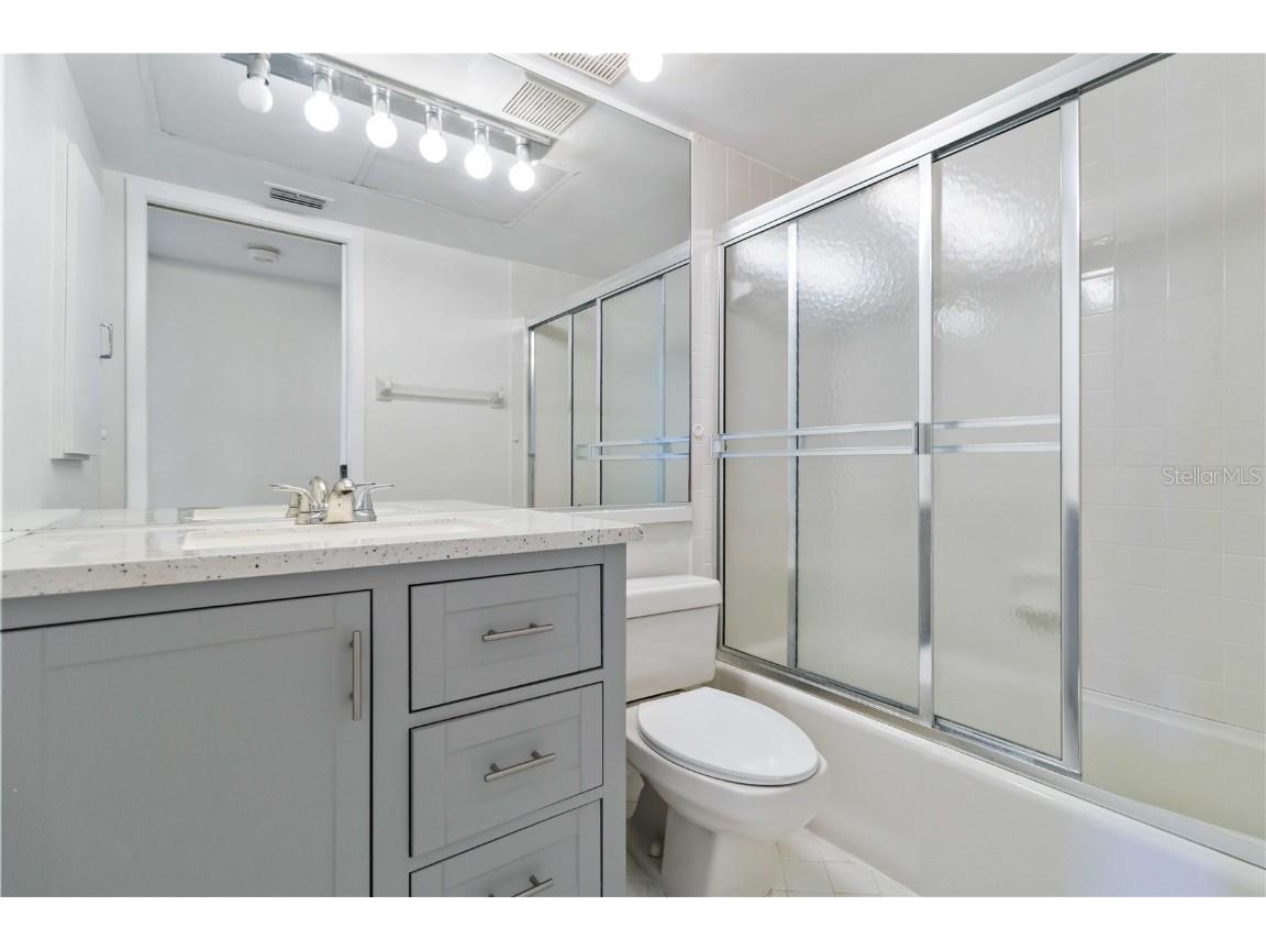 808 Capri Isles Boulevard #111 Venice FL 34292 N6140813 image24