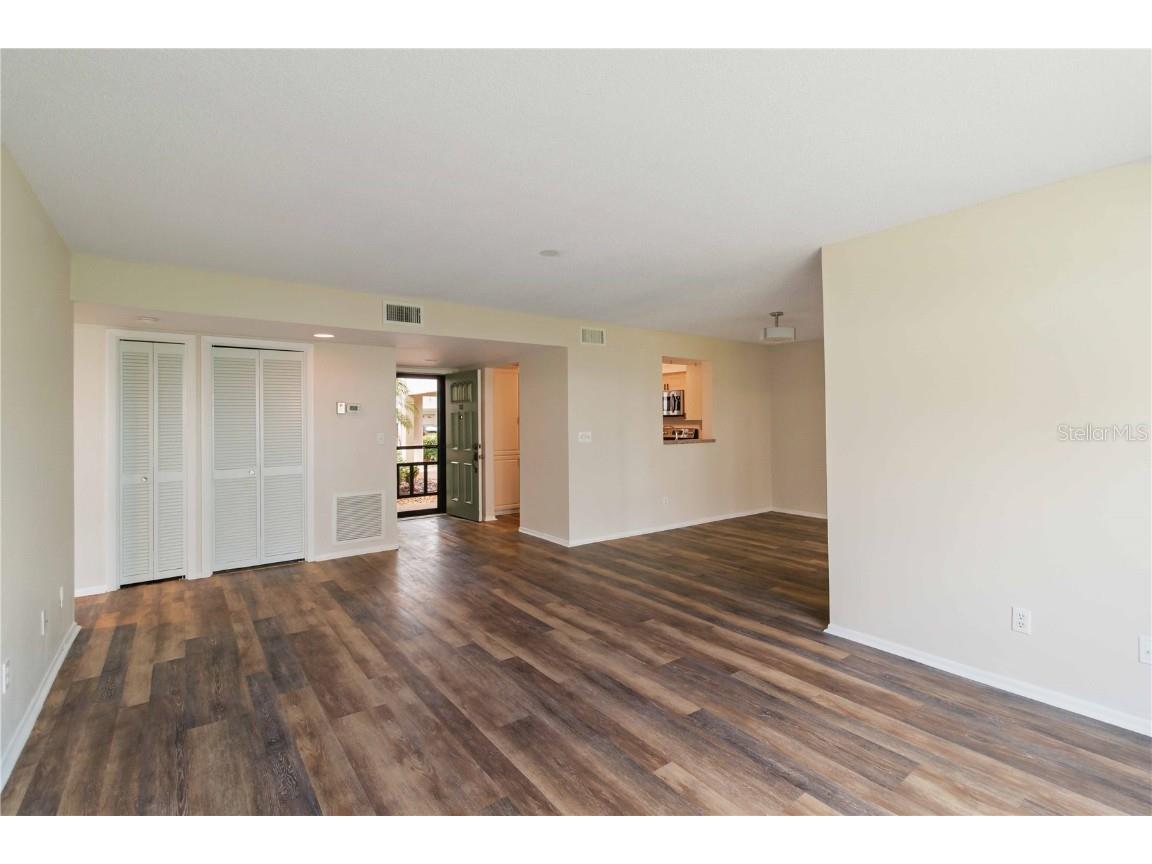 808 Capri Isles Boulevard #111 Venice FL 34292 N6140813 image6