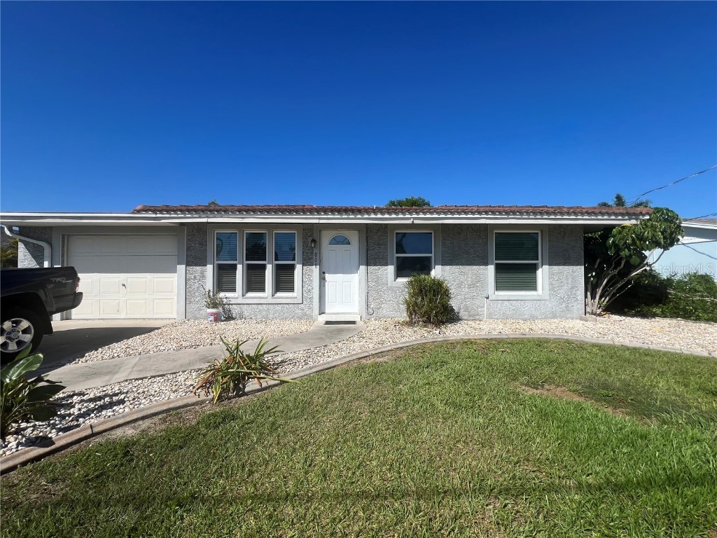 808 Ellicott Circle NW Port Charlotte FL 33952 C7489981 image1