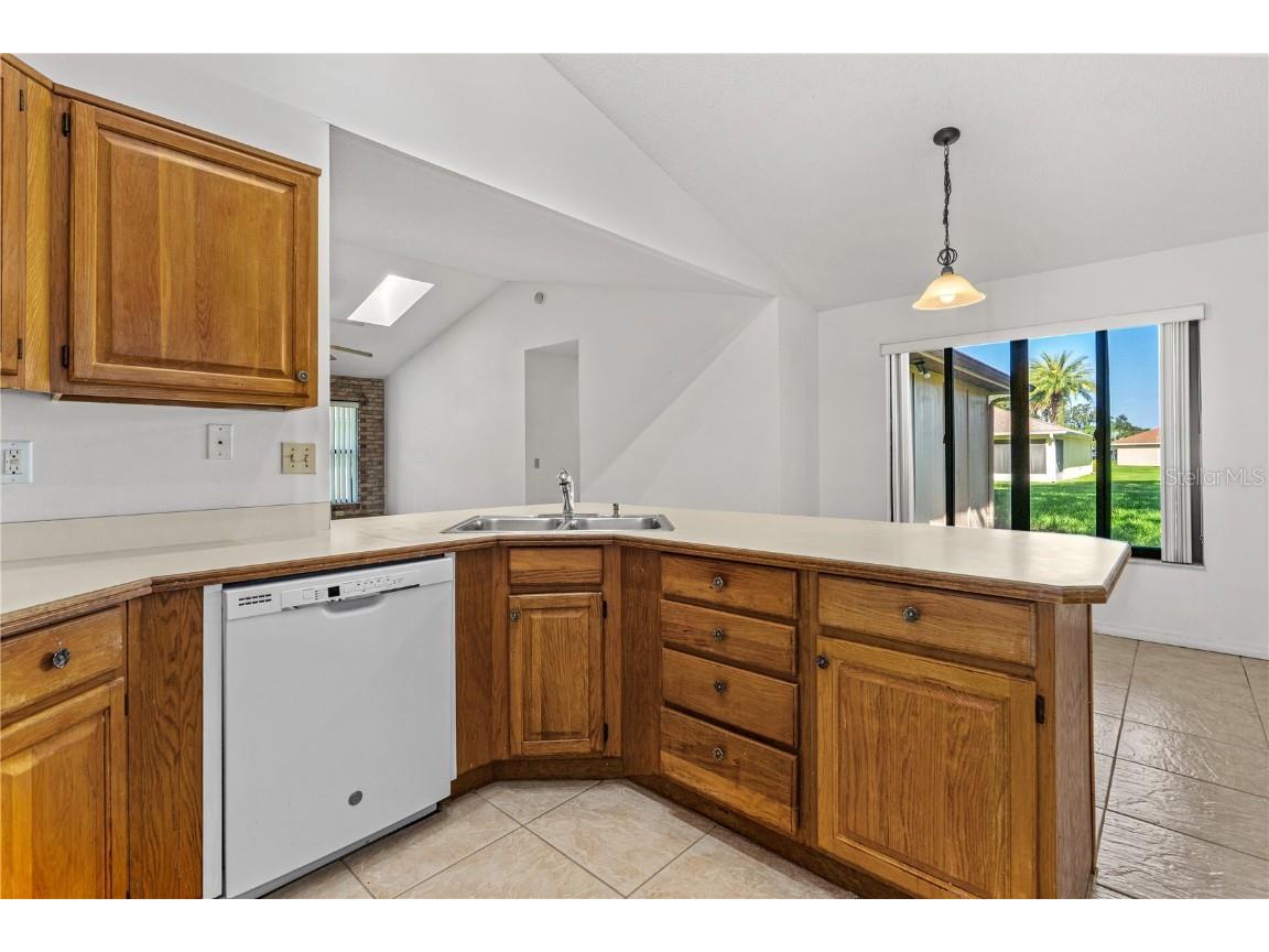 808 George Hecker Drive South Daytona FL 32119 V4945750 image14