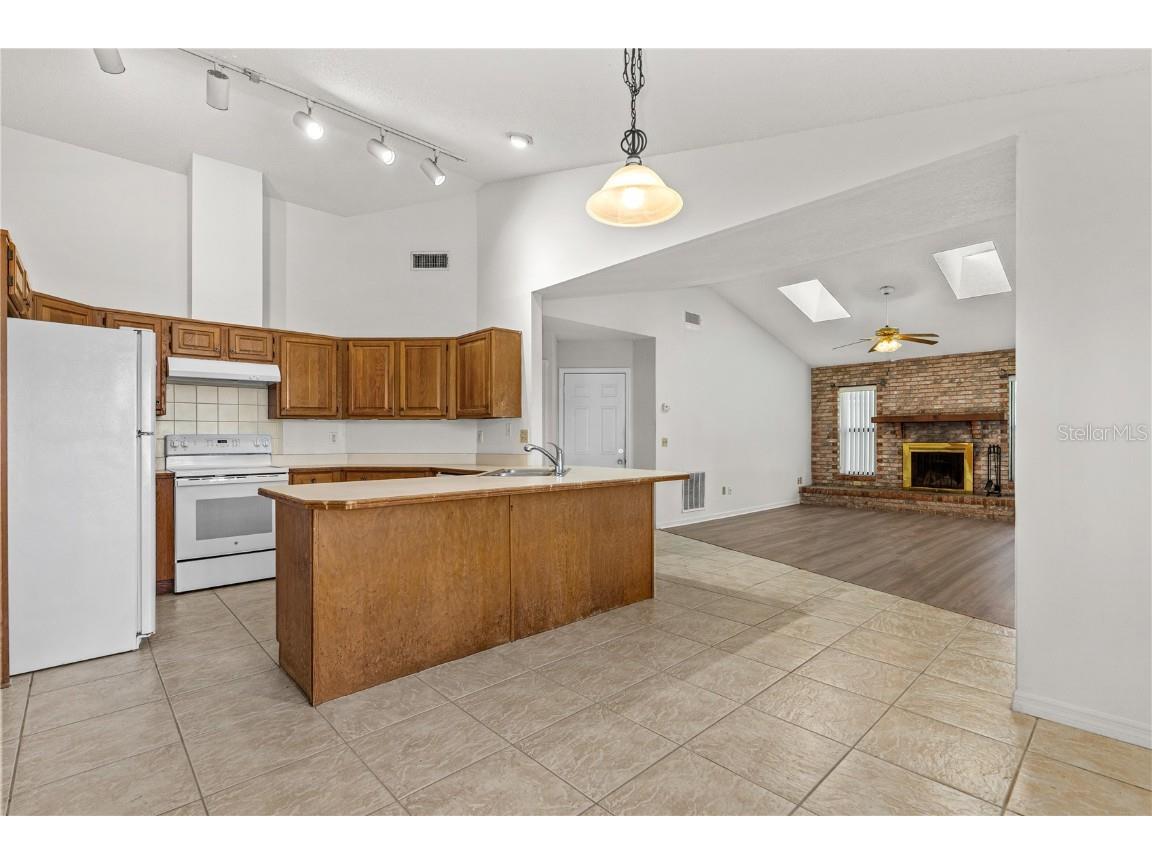 808 George Hecker Drive South Daytona FL 32119 V4945750 image16