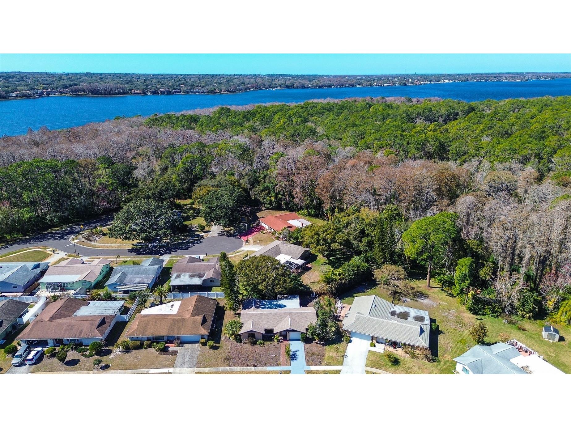 808 Helmsman Way Palm Harbor FL 34685 TB8473805 image1