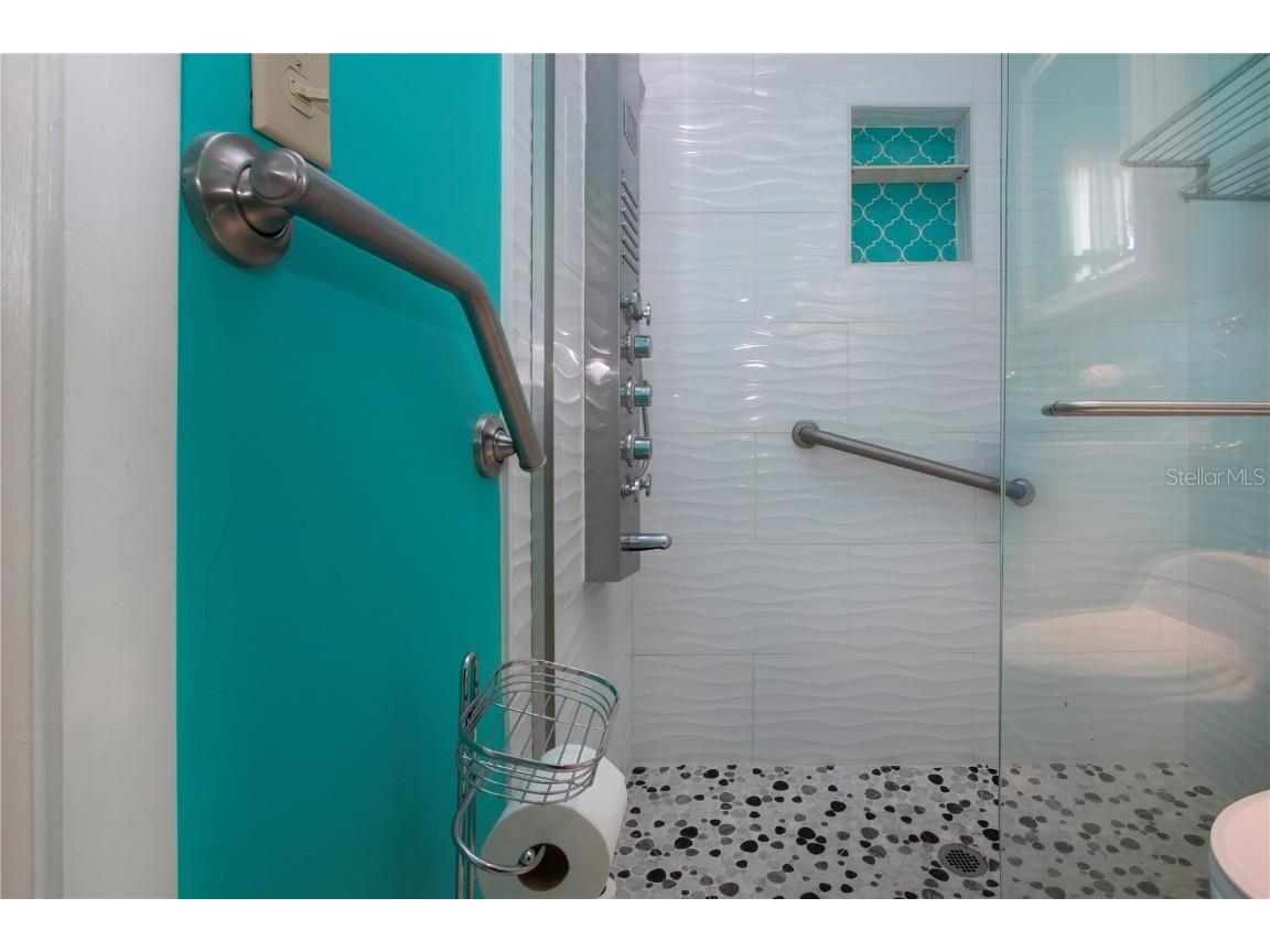 808 Mandarin Circle Bradenton FL 34208 A4660880 image38