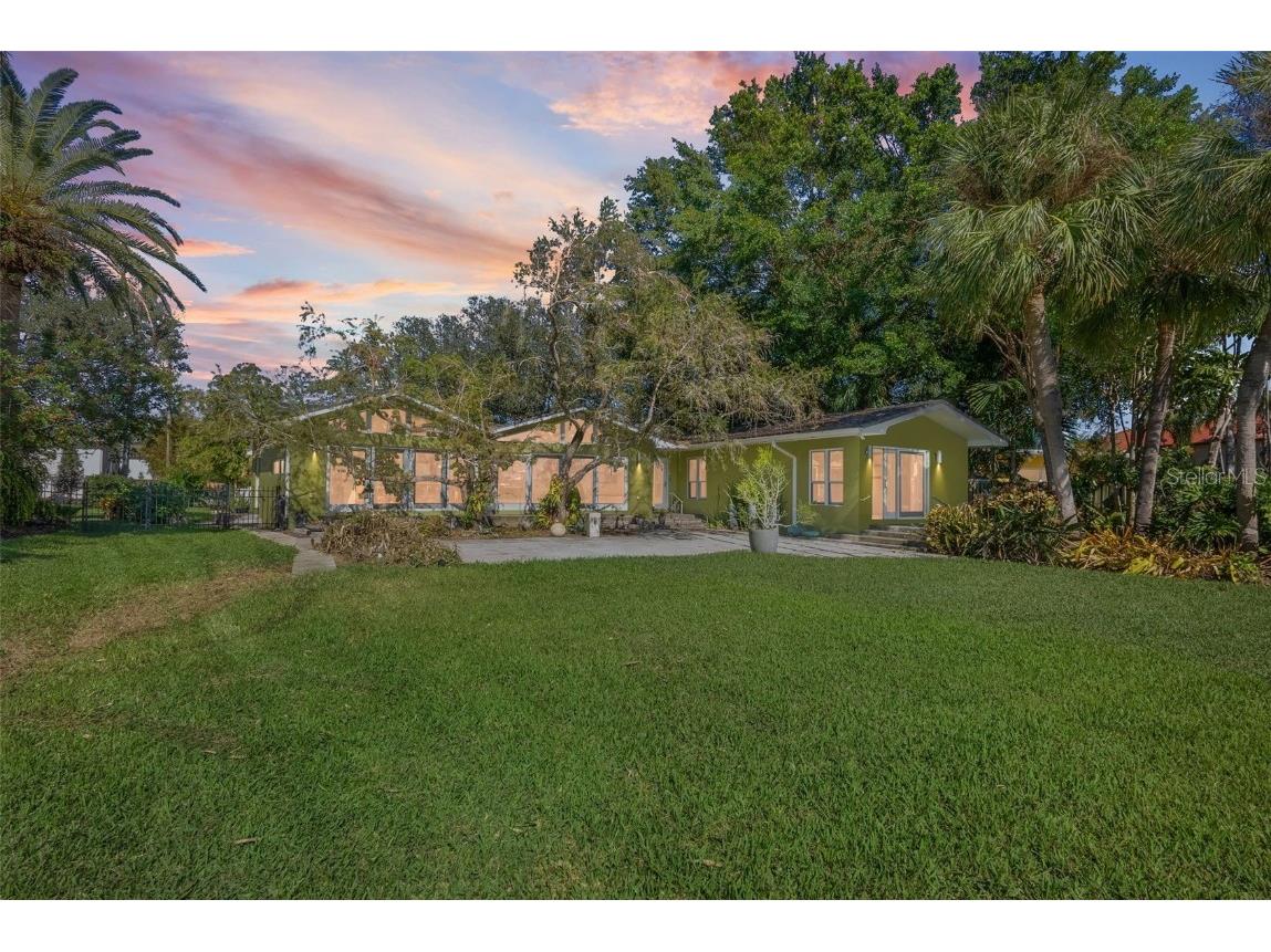 808 Monterey Boulevard NE Saint Petersburg FL 33704 TB8325182 image1