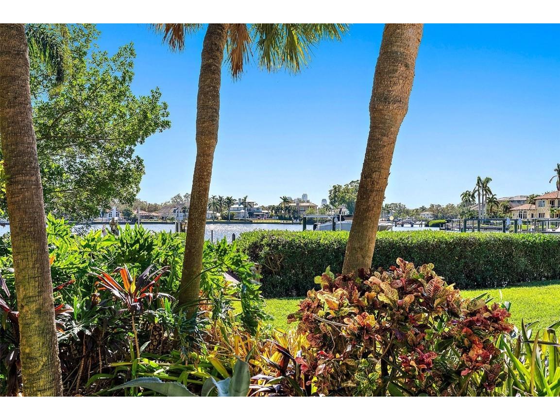 808 Monterey Boulevard NE Saint Petersburg FL 33704 TB8325182 image13