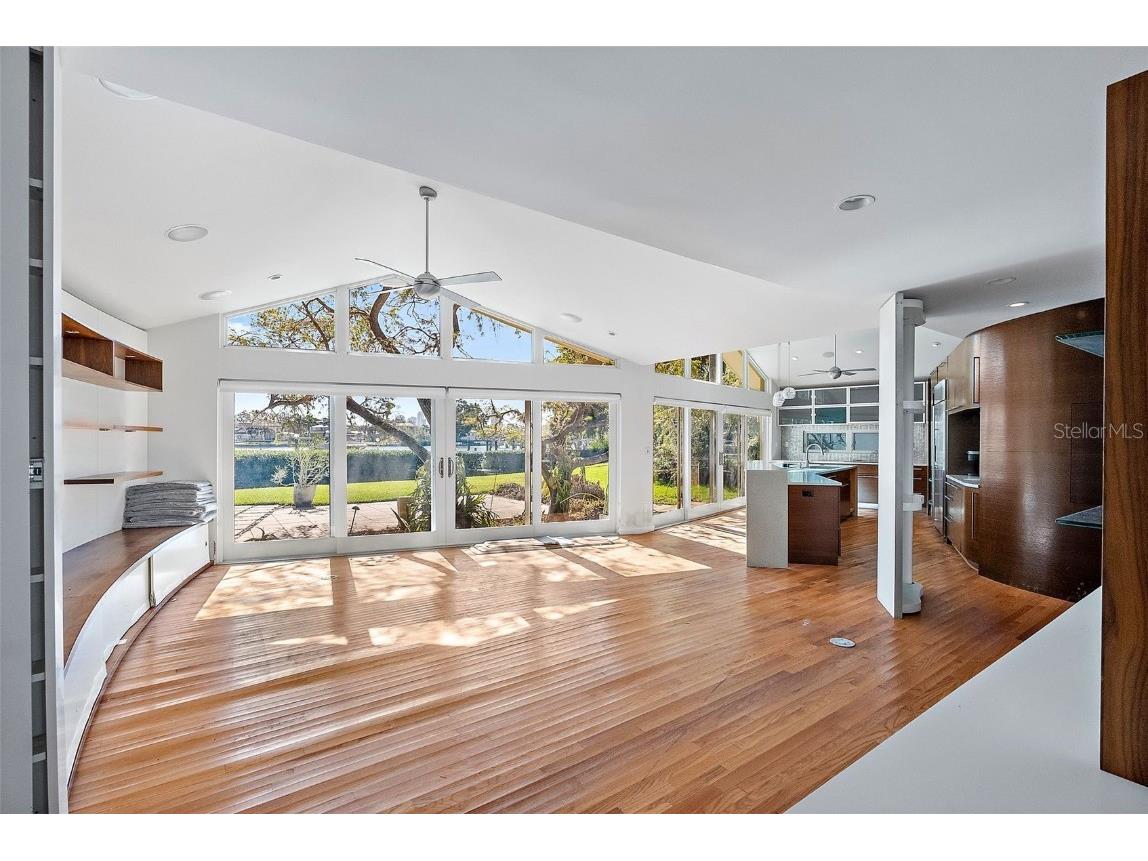 808 Monterey Boulevard NE Saint Petersburg FL 33704 TB8325182 image18