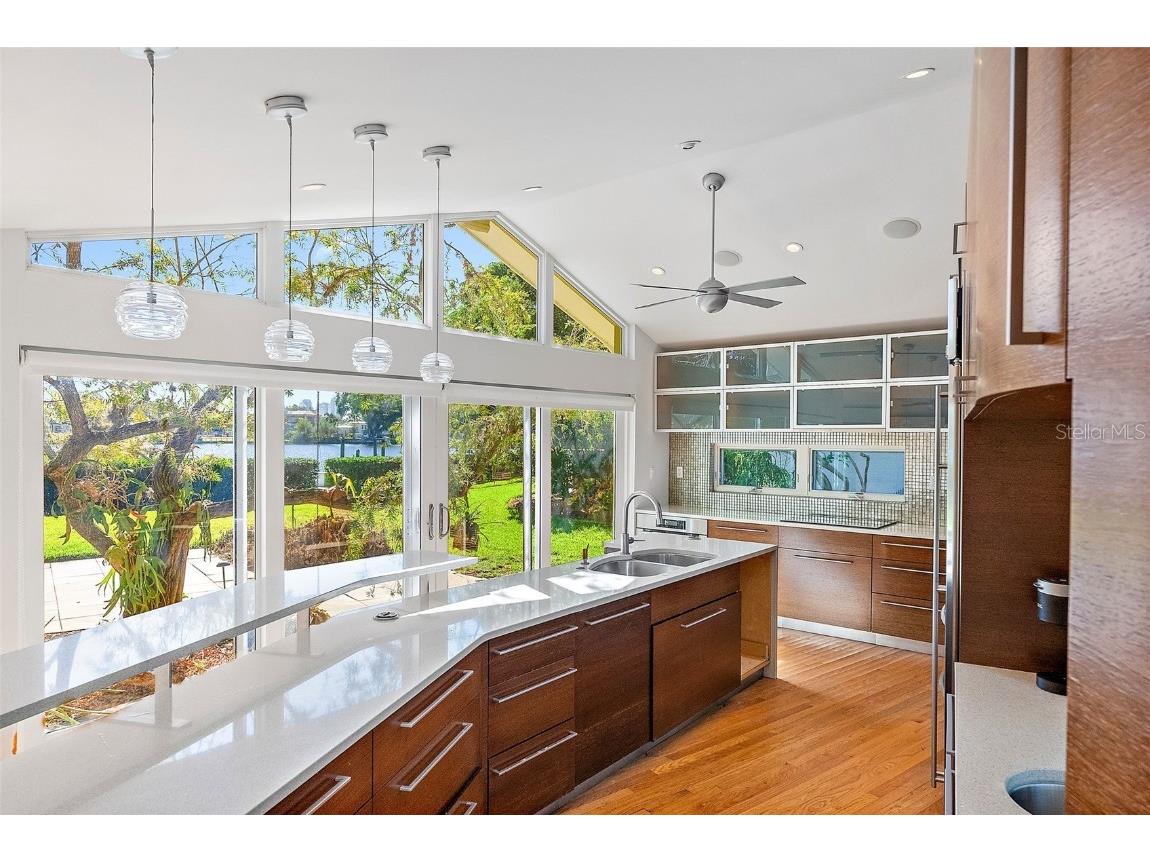 808 Monterey Boulevard NE Saint Petersburg FL 33704 TB8325182 image20