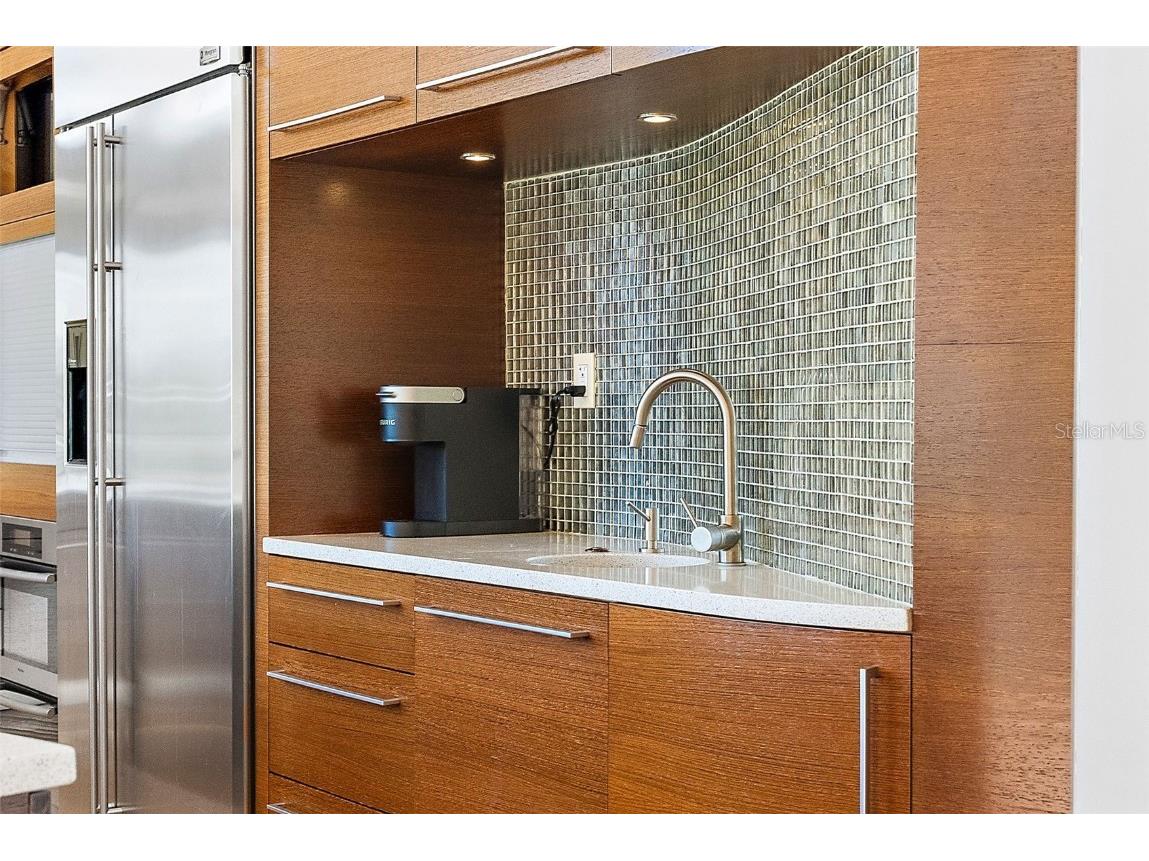 808 Monterey Boulevard NE Saint Petersburg FL 33704 TB8325182 image23