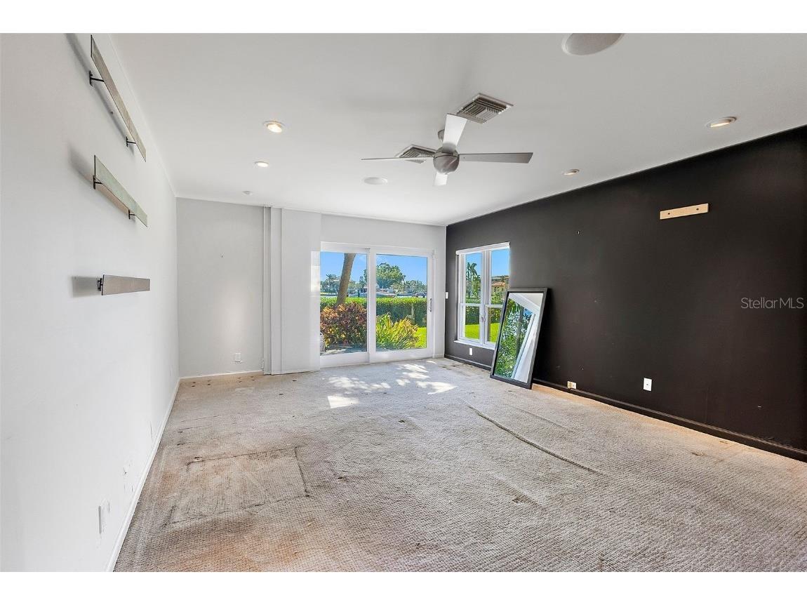 808 Monterey Boulevard NE Saint Petersburg FL 33704 TB8325182 image24