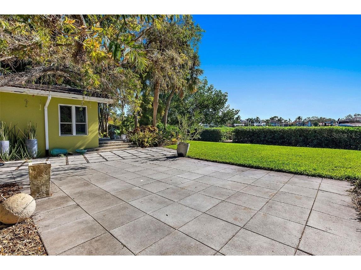 808 Monterey Boulevard NE Saint Petersburg FL 33704 TB8325182 image28