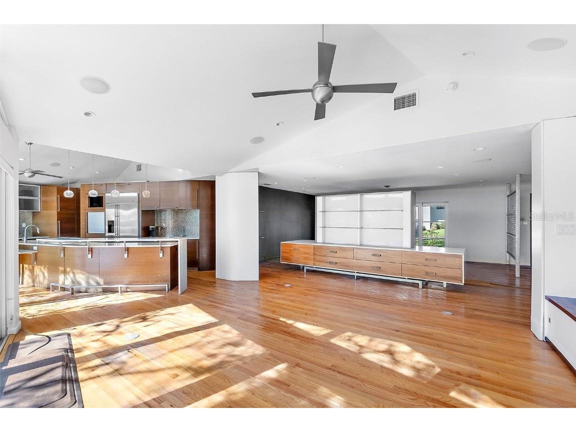 808 Monterey Boulevard NE Saint Petersburg FL 33704 TB8325182 image29