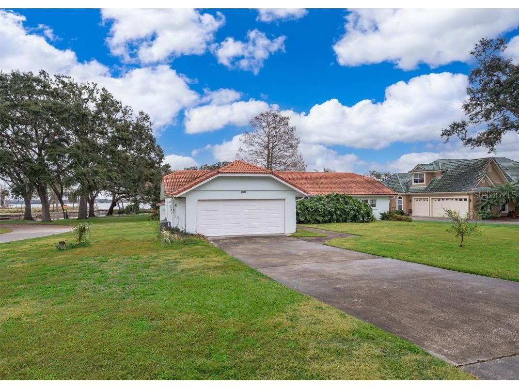 808 N Shore Drive Leesburg FL 34748 - LAKE GRIFFIN O6274465 image1