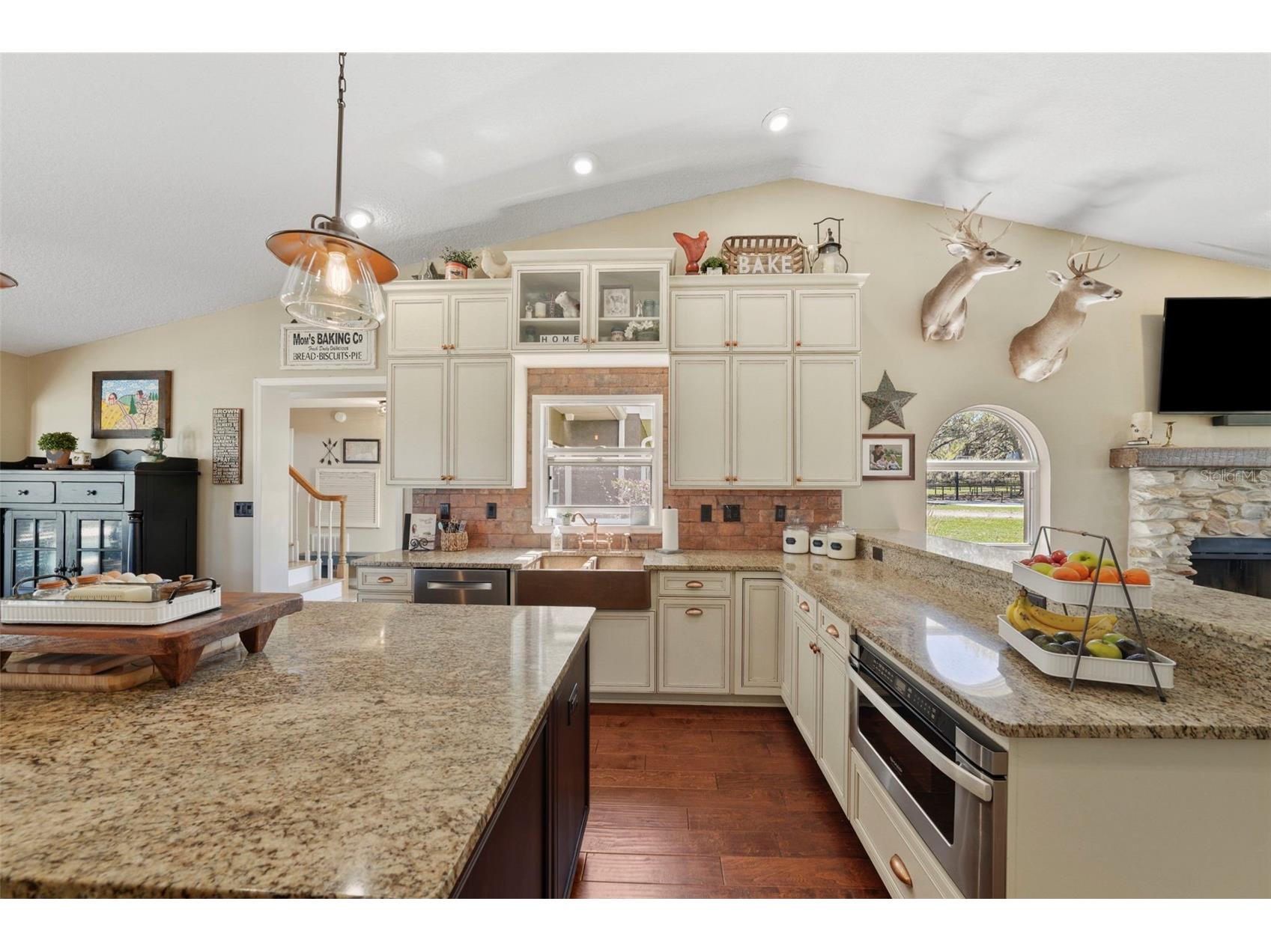 808 Old Welcome Road Lithia FL 33547 TB8472107 image16