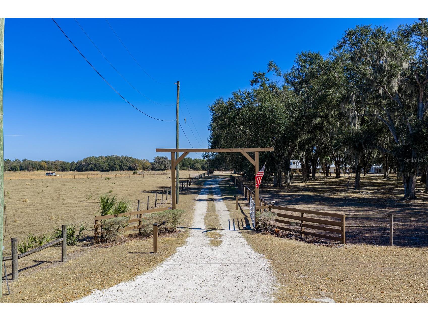 808 Old Welcome Road Lithia FL 33547 TB8472107 image68