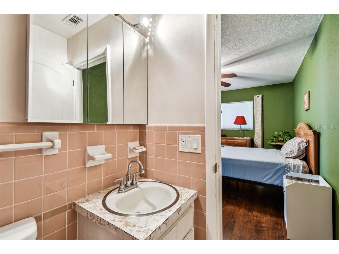 8080 112th Street #301 Seminole FL 33772 TB8410562 image28