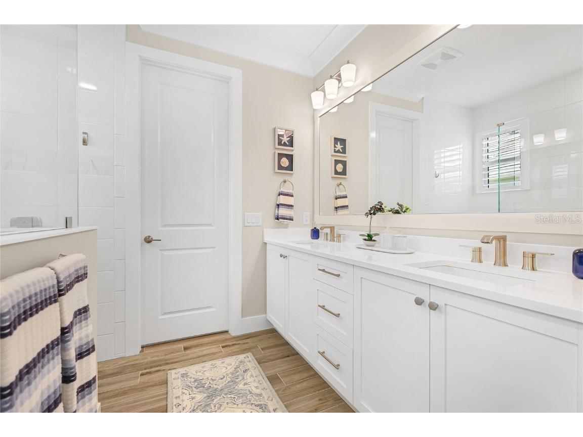 8080 Slipway Drive Sarasota FL 34240 A4672809 image21