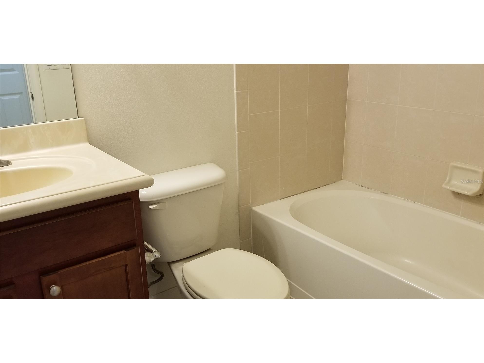 8082 Moonstone Drive #17-101 Sarasota FL 34233 A4685879 image12