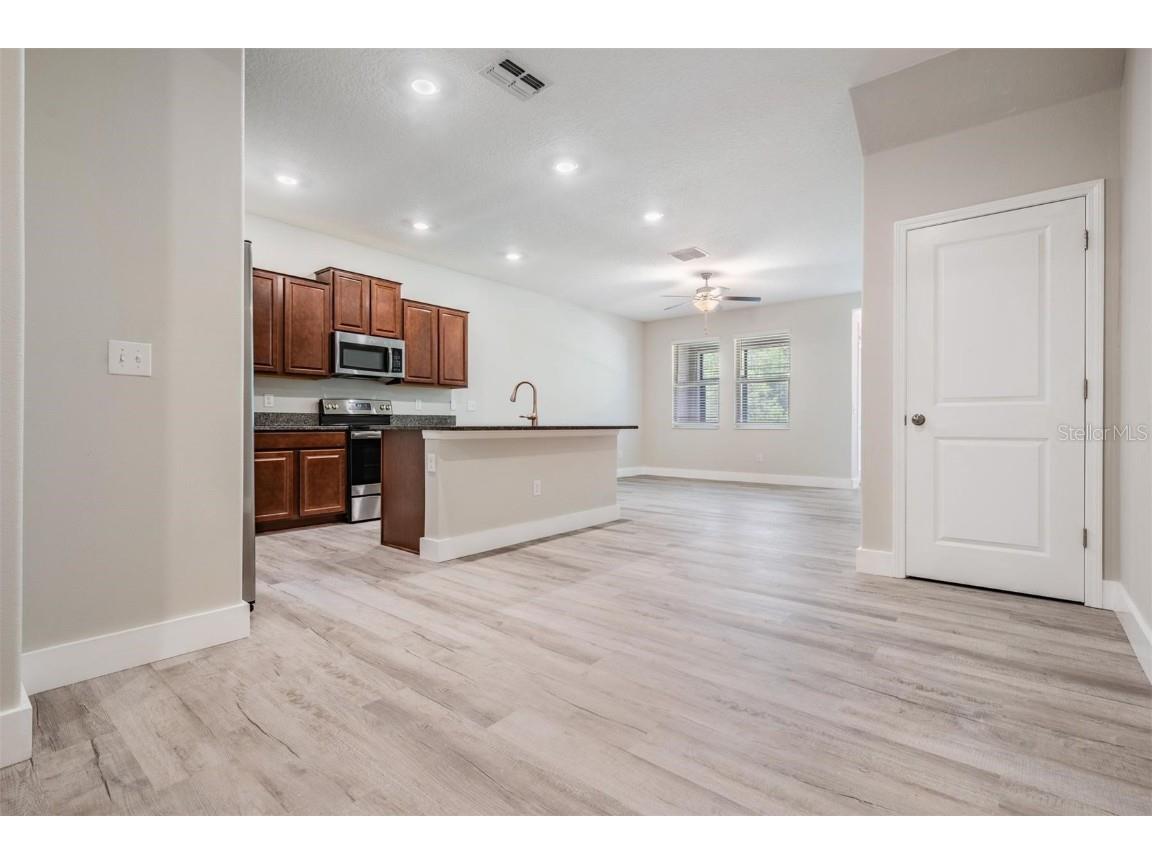 8082 Rolling Shell Trail Wesley Chapel FL 33545 TB8457575 image30