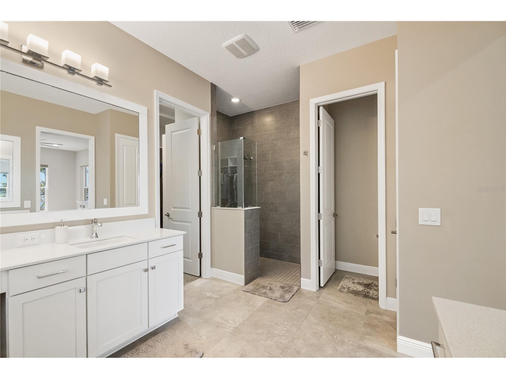 8083 Waterbend Trail Sarasota FL 34240 A4678845 image20