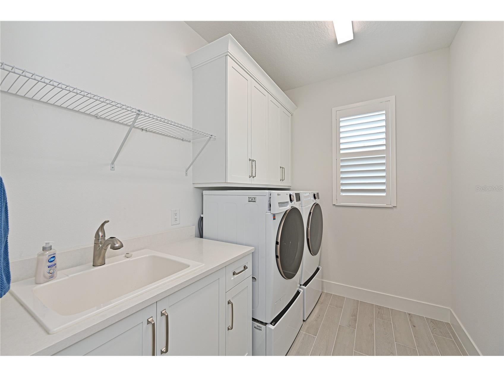 8084 Slipway Drive Sarasota FL 34240 A4690649 image31