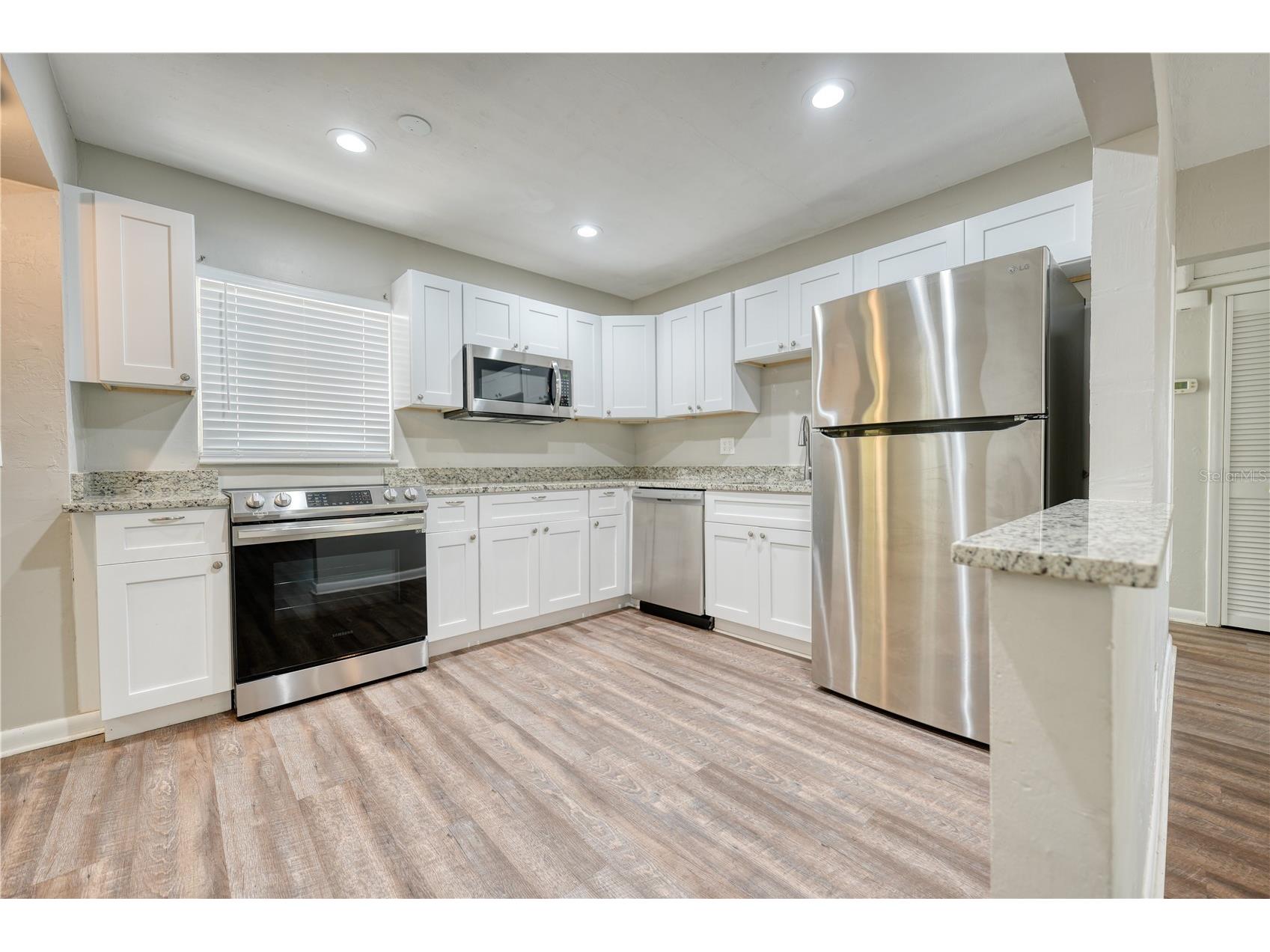 8086 28th Avenue N Saint Petersburg FL 33710 TB8500110 image5