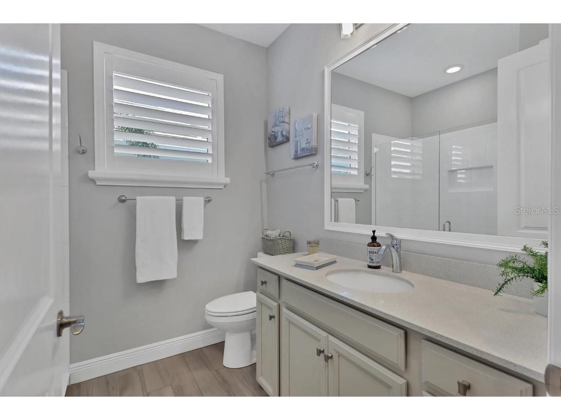 8089 Sandstar Way Sarasota FL 34240 A4666907 image25