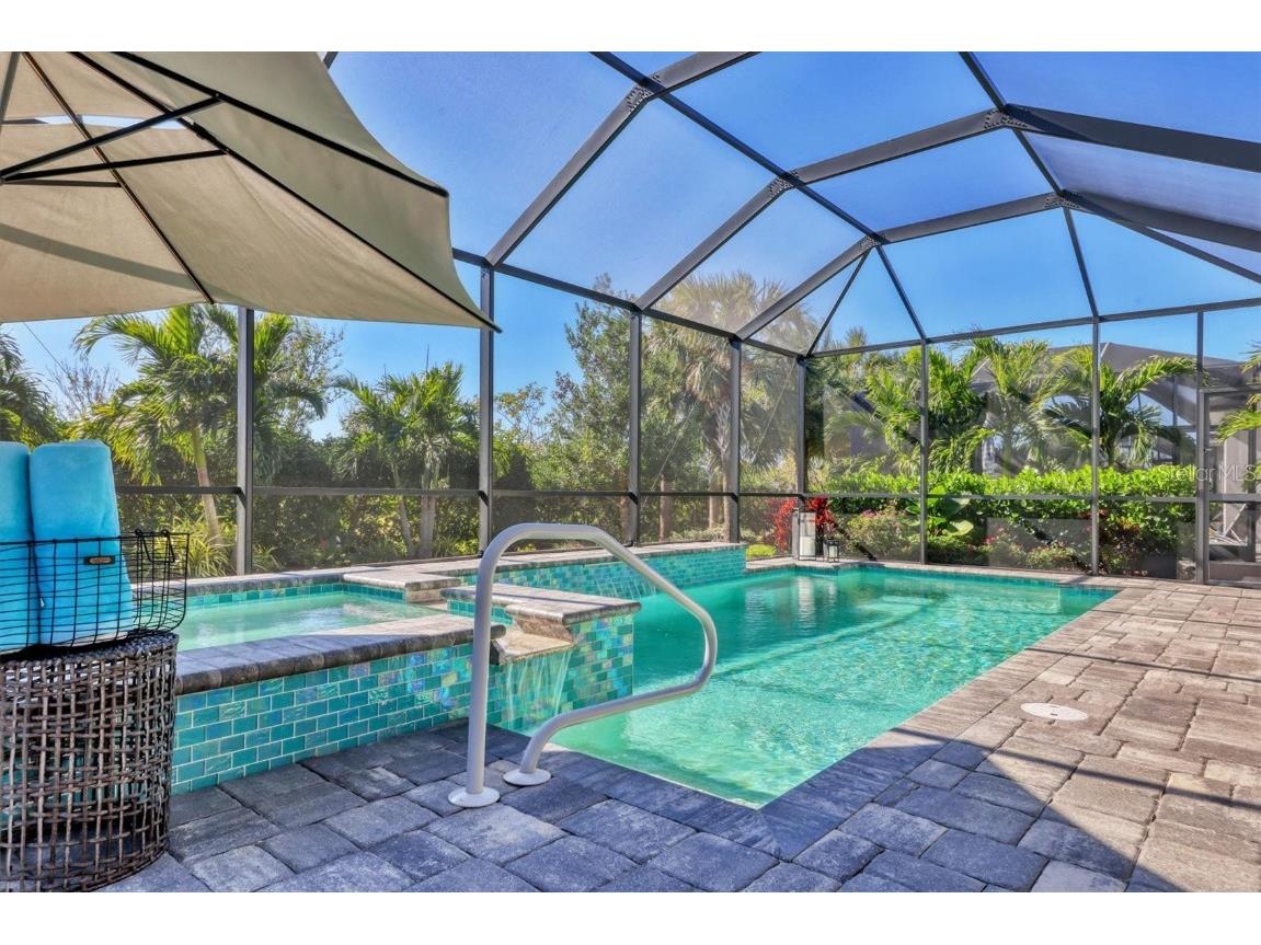 8089 Sandstar Way Sarasota FL 34240 A4666907 image33