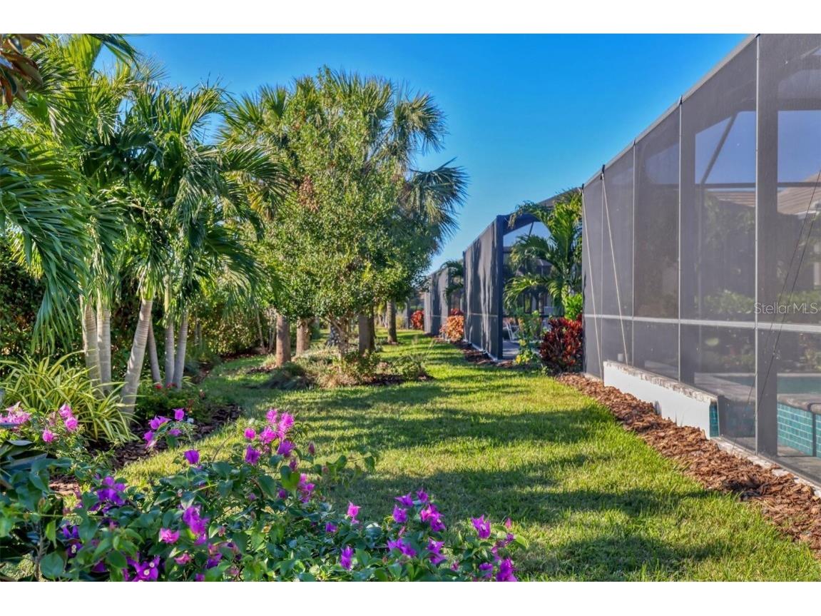 8089 Sandstar Way Sarasota FL 34240 A4666907 image36