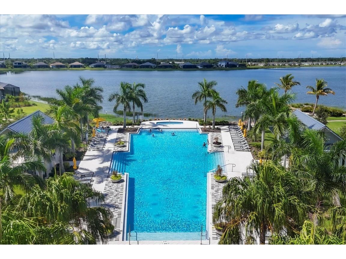 8089 Sandstar Way Sarasota FL 34240 A4666907 image46