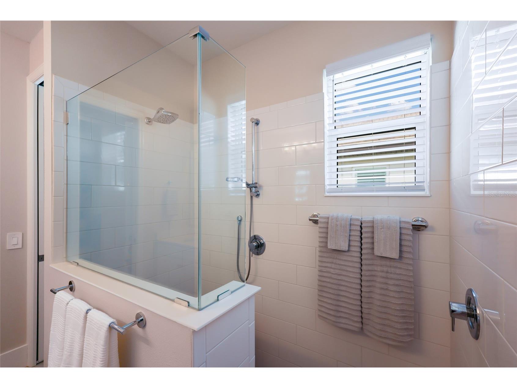 8089 Tidal Pointe Way Sarasota FL 34240 A4695035 image35