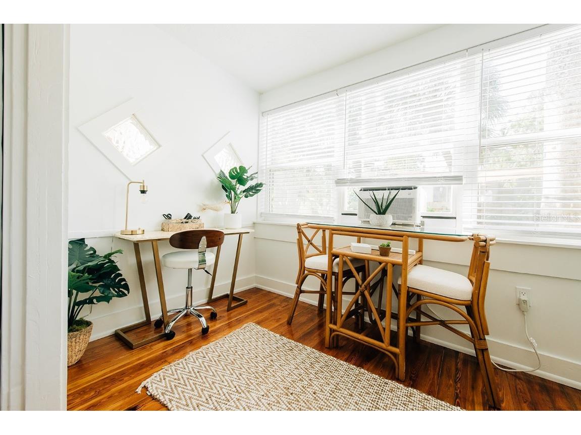 809 10th Avenue N #1 Saint Petersburg FL 33701 TB8414860 image20