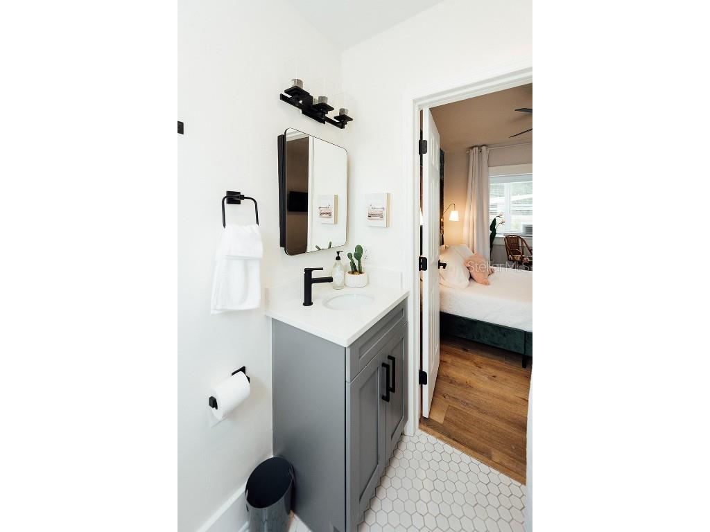 809 10th Avenue N #2 Saint Petersburg FL 33701 TB8414834 image20