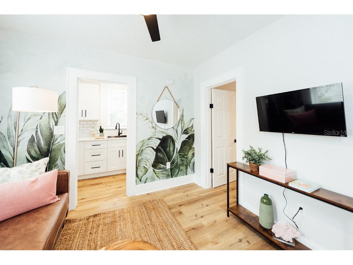 809 10th Avenue N #2 Saint Petersburg FL 33701 TB8414834 image5