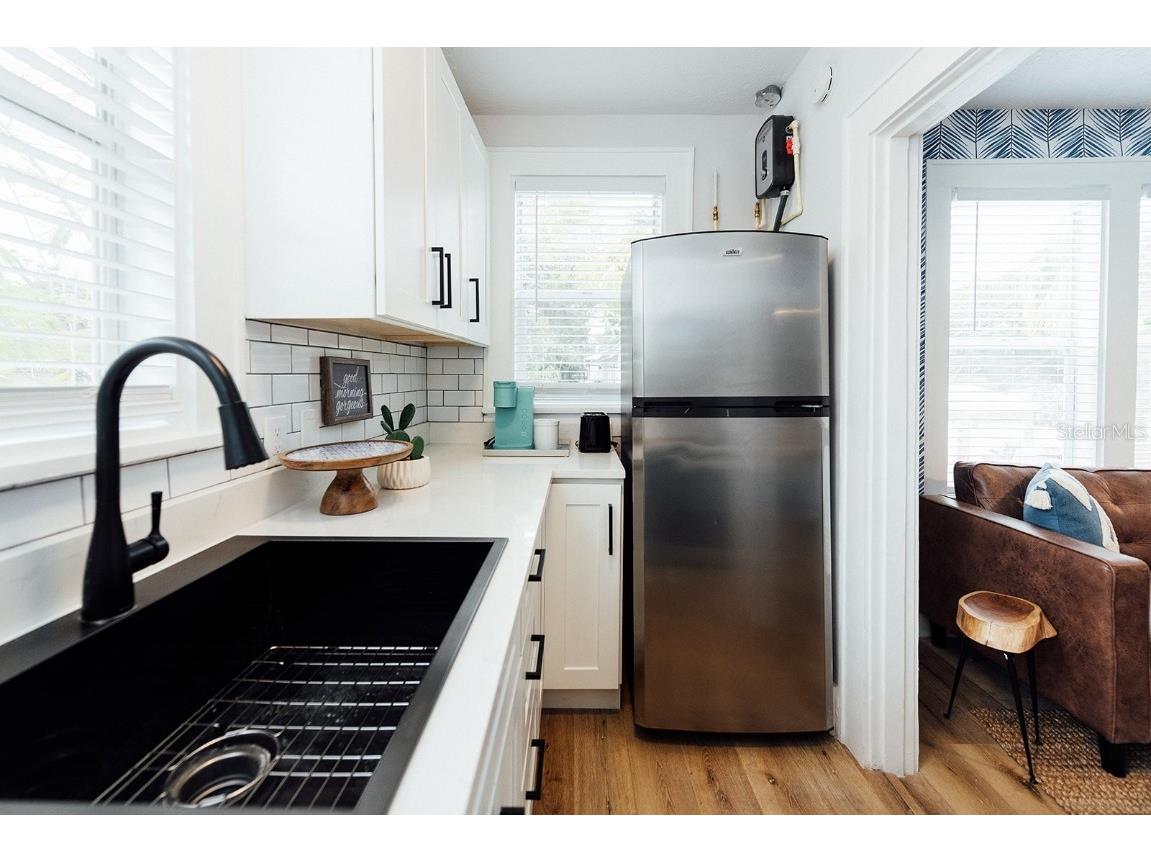 809 10th Avenue N #4 Saint Petersburg FL 33701 TB8414866 image6