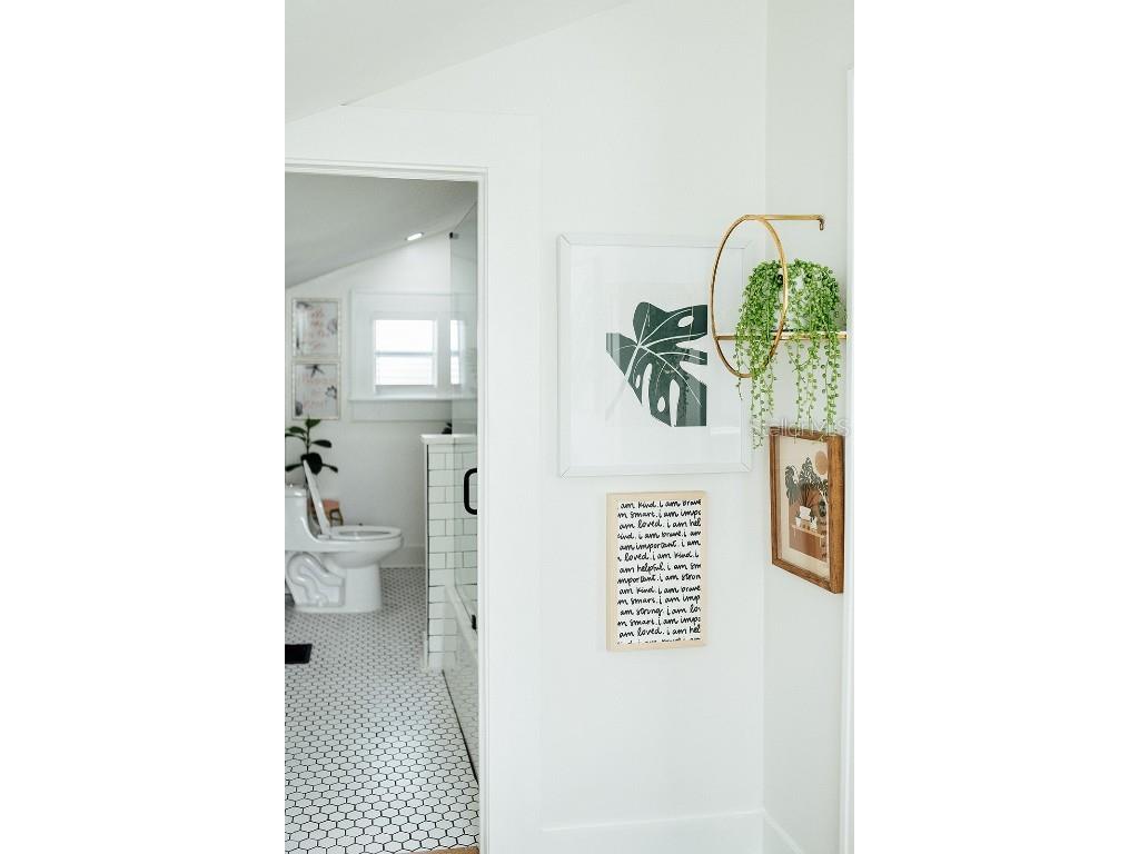 809 10th Avenue N #5 Saint Petersburg FL 33701 TB8413855 image20