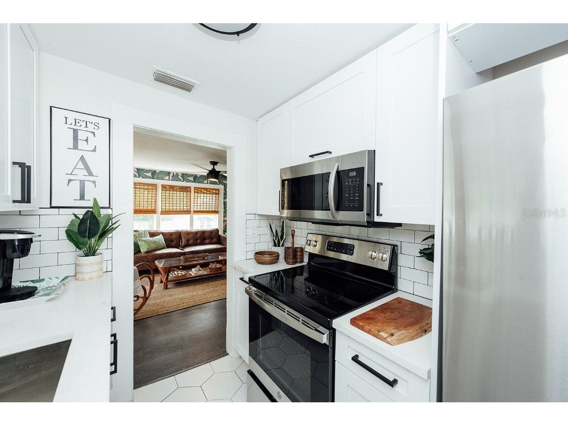 809 10th Avenue N #6 Saint Petersburg FL 33701 TB8413889 image20