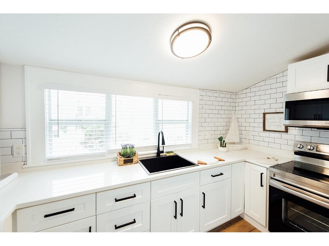 809 10th Avenue N #7 Saint Petersburg FL 33701 TB8414297 image14