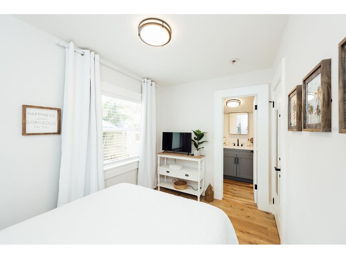 809 10th Avenue N #7 Saint Petersburg FL 33701 TB8414297 image17