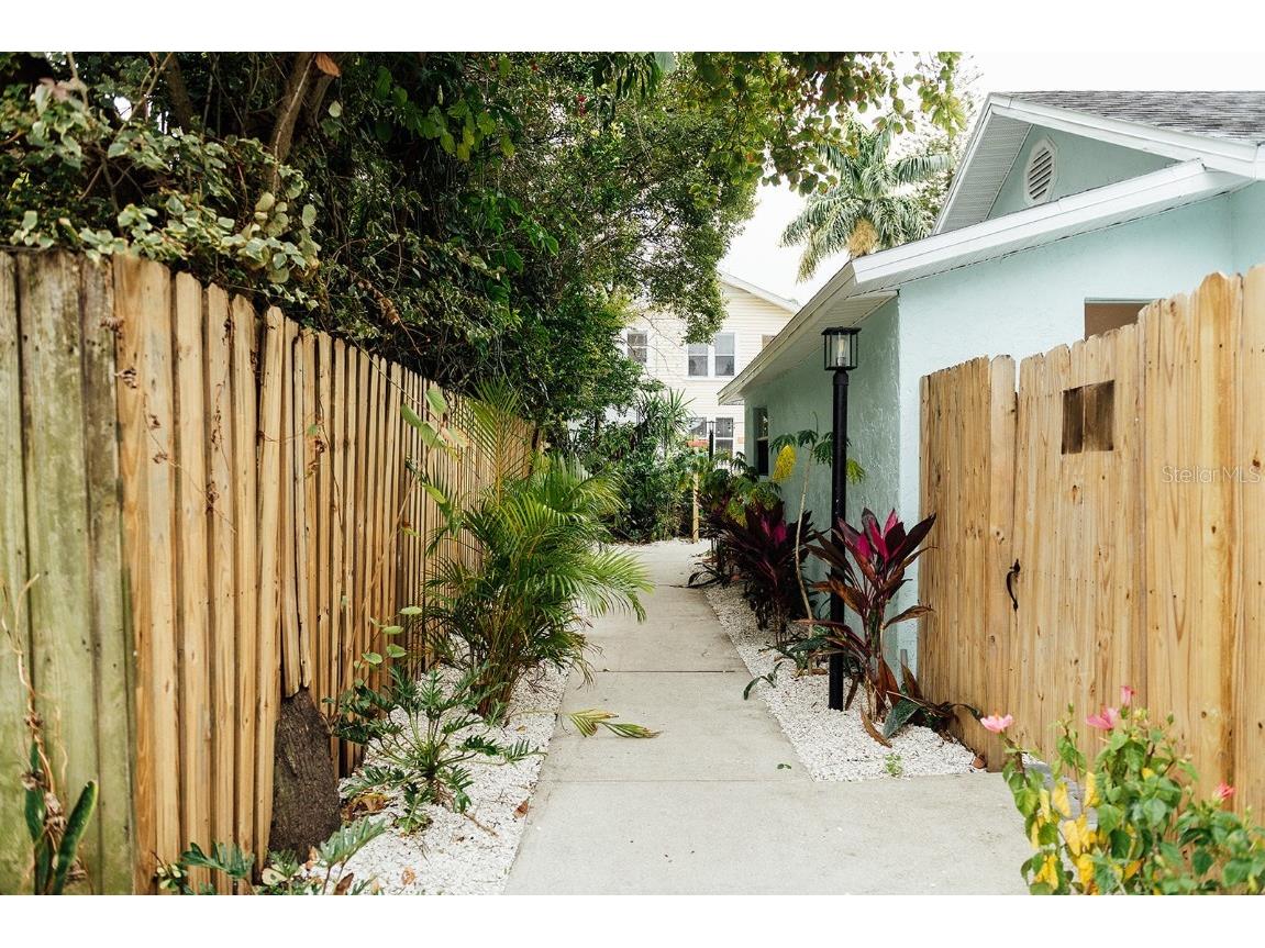 809 10th Avenue N #7 Saint Petersburg FL 33701 TB8414297 image37